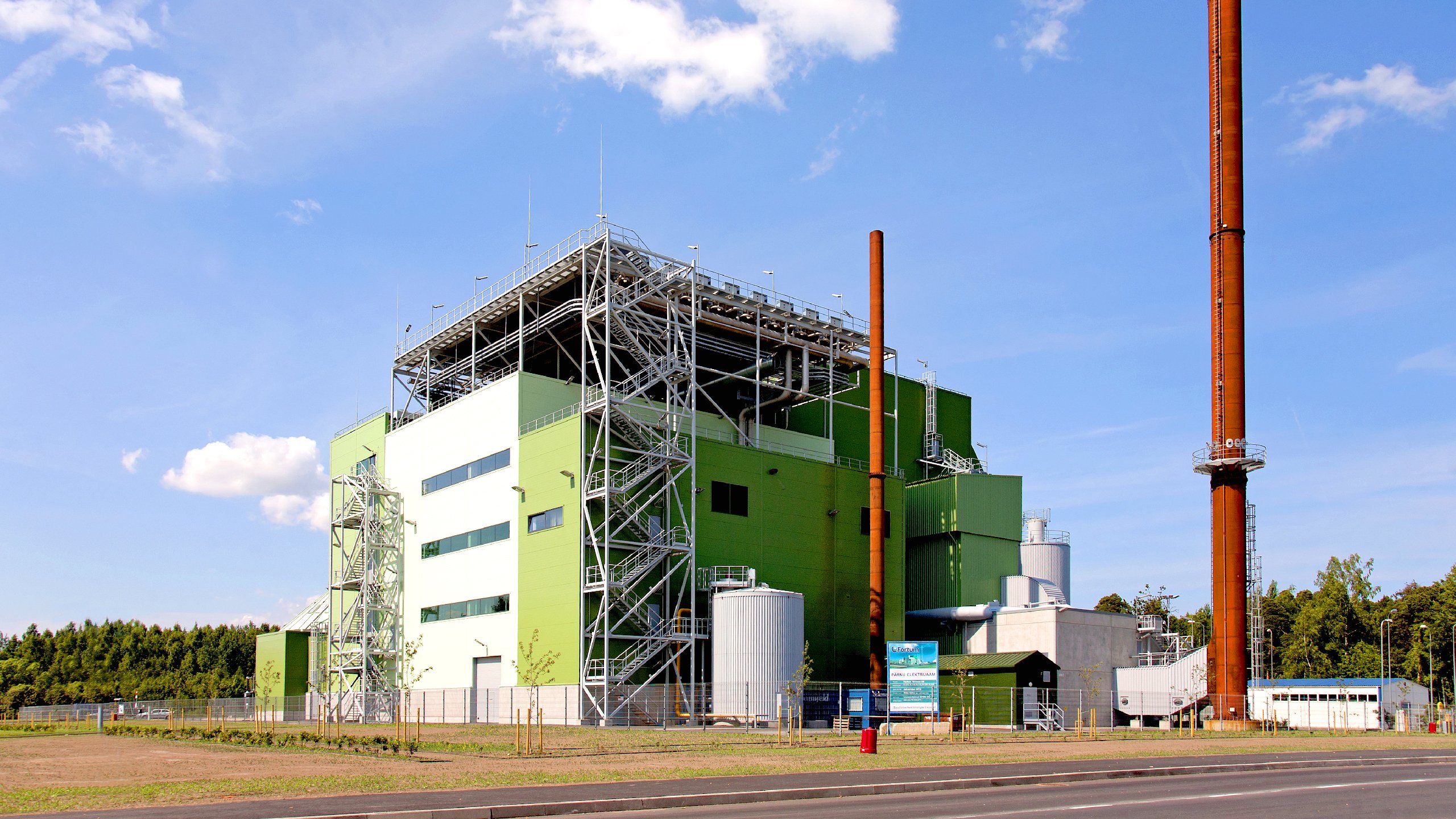 Cum puteți crește eficiența companiei folosind compensarea pasivă a energiei reactive